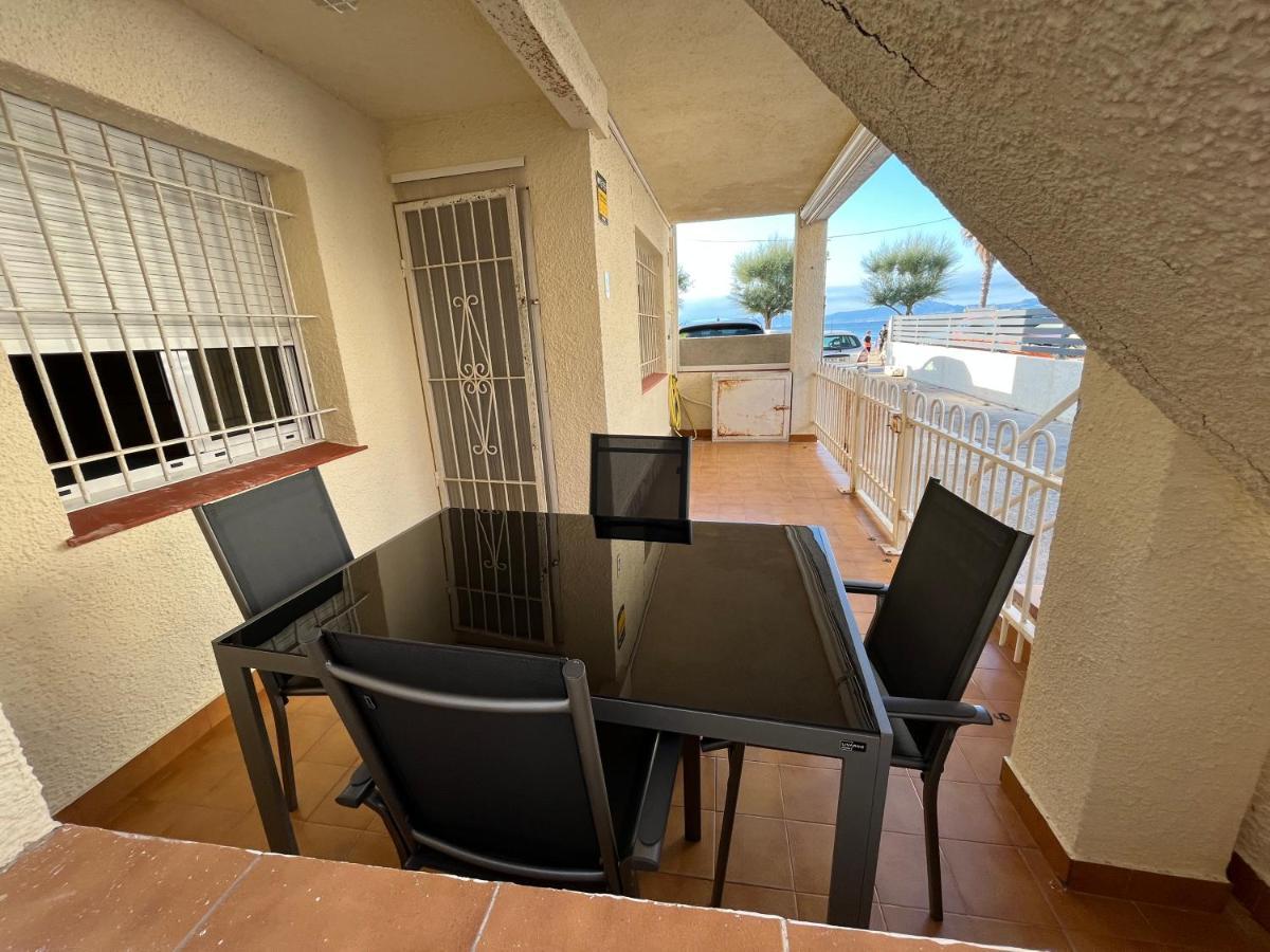 Apartamento En La Playa. Free Parking. Free Wifi L' Escala Exteriér fotografie